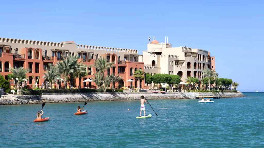 الفندق ثرى كورنرز أوشن فيو - الجونة